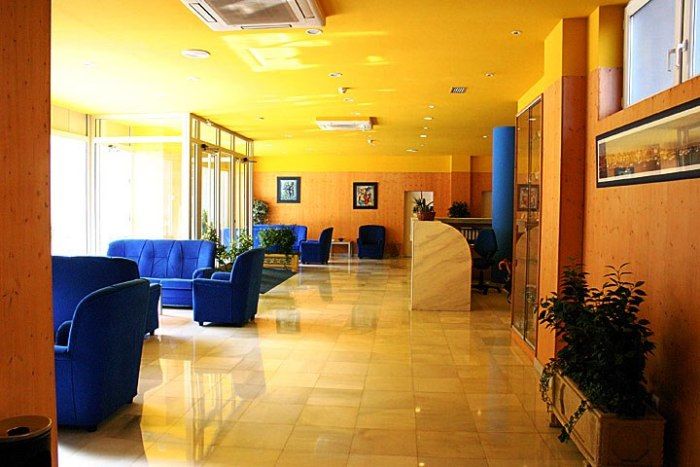 סנטה קרוז דה בת'אנה Hotel Bezana Lago מראה חיצוני תמונה